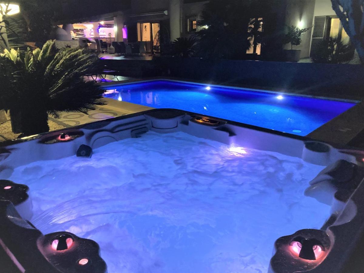 Fustera Villa El Salvador 베니싸 외부 사진